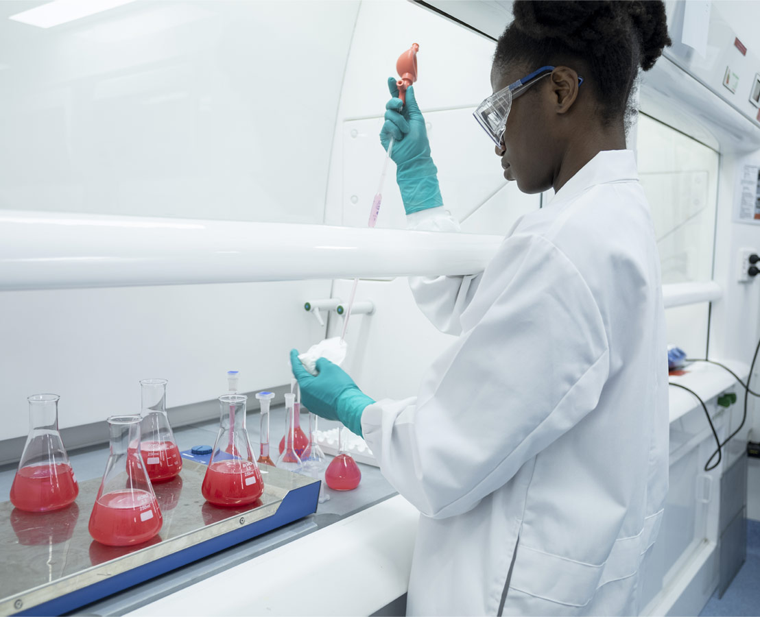 Male Scientist_Focusing